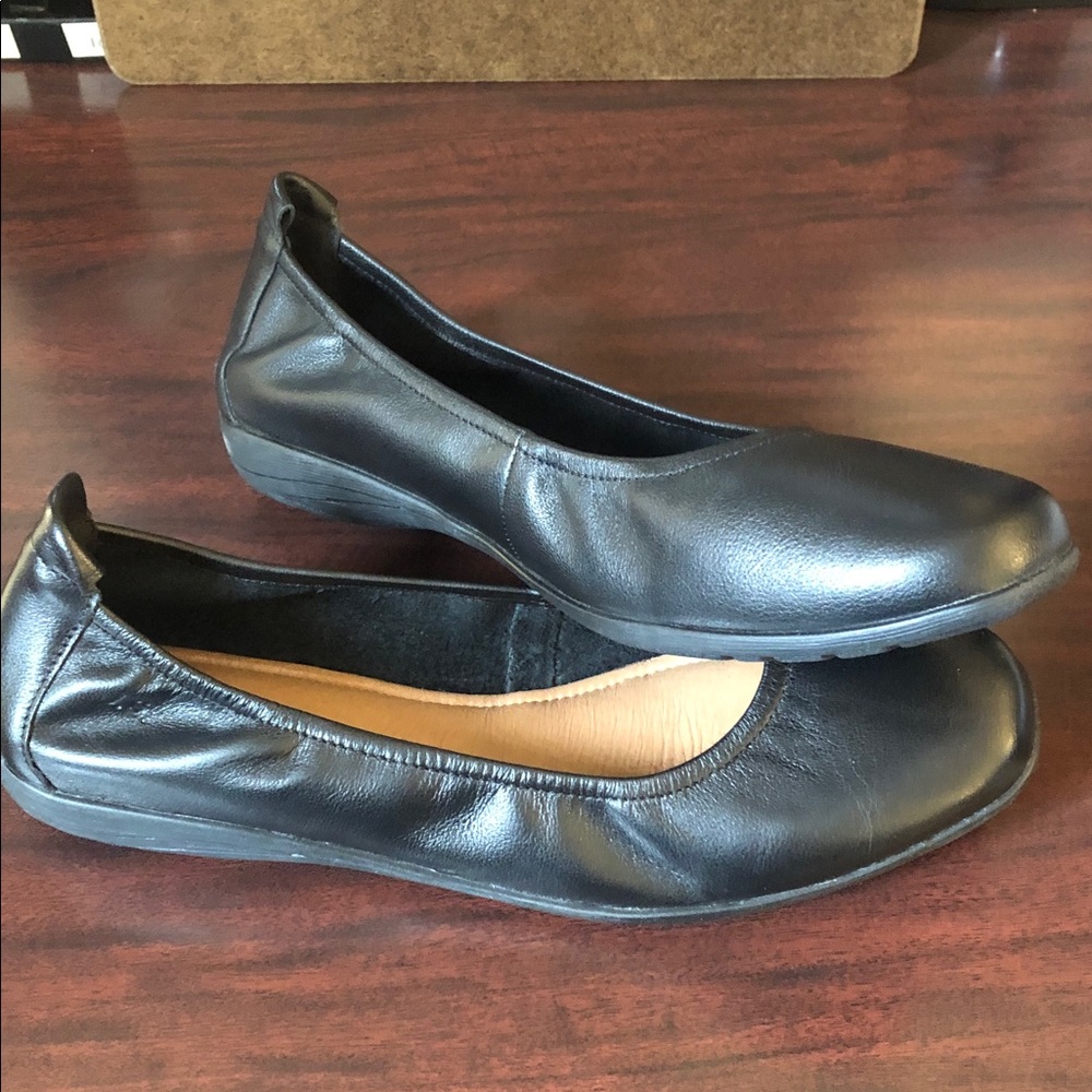 Josef Seibel Black Leather Women's Flats